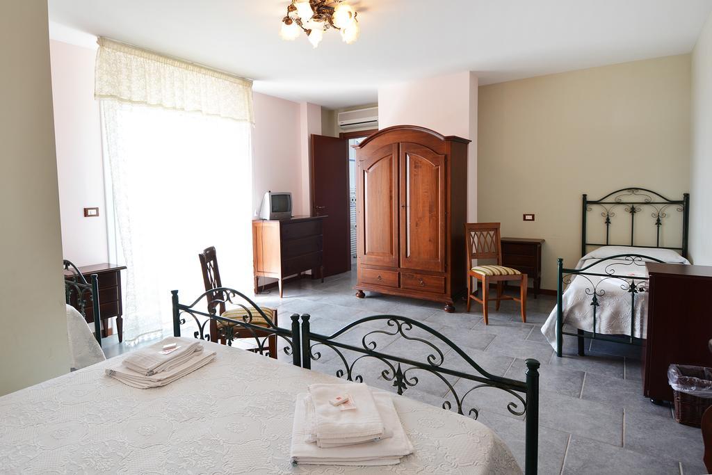 B&B La Castellana Marina di Ragusa Buitenkant foto