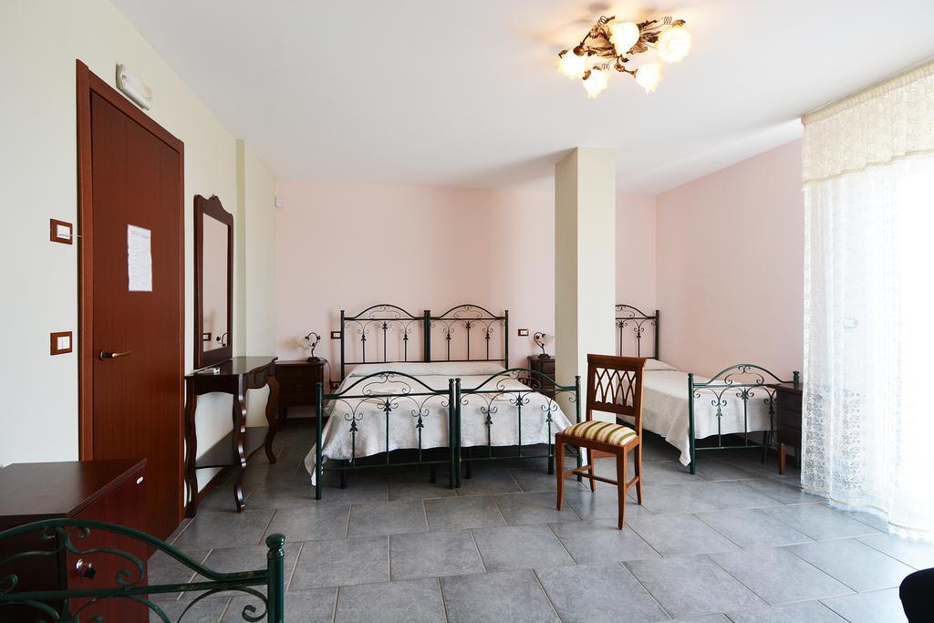 B&B La Castellana Marina di Ragusa Buitenkant foto